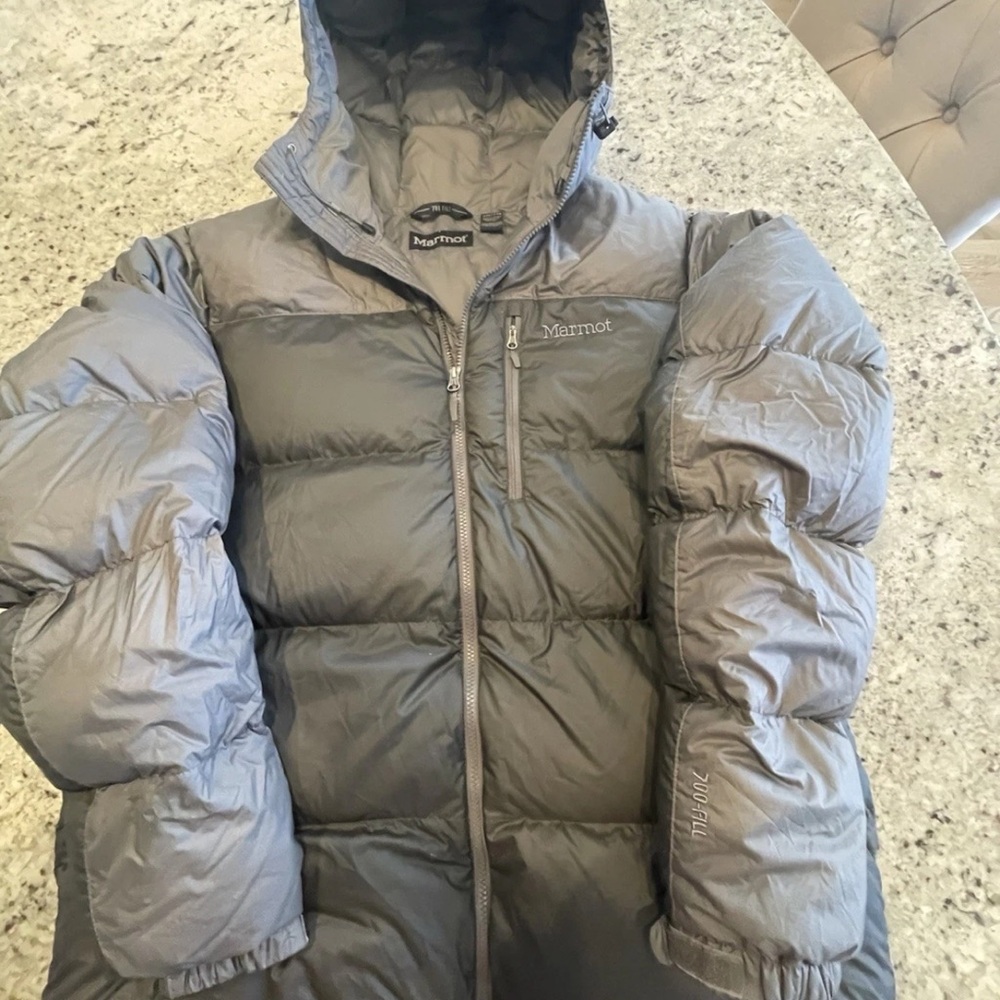 MARMOT 700 DOWN JACKET EUC MENS XXL GRAY/BLACK RETAIL $300 EXCELLENT CONDITION